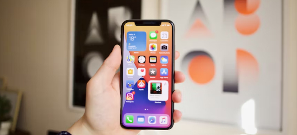 “液态玻璃”界面视觉趋势值得借鉴吗？UI设计公司专业解读